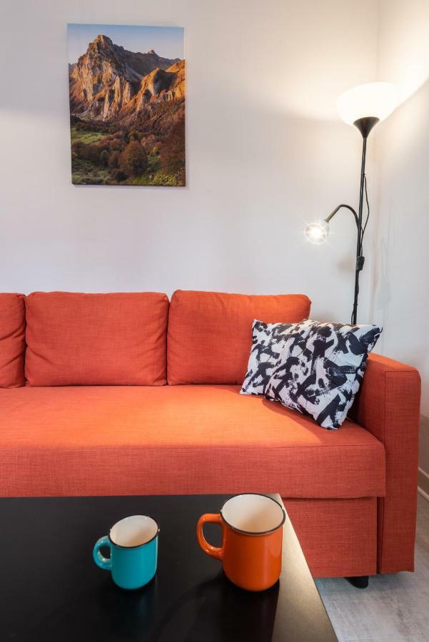 Appartement Coeur De Ville - Wifi - Lave-Seche Linge Pau Exterior photo